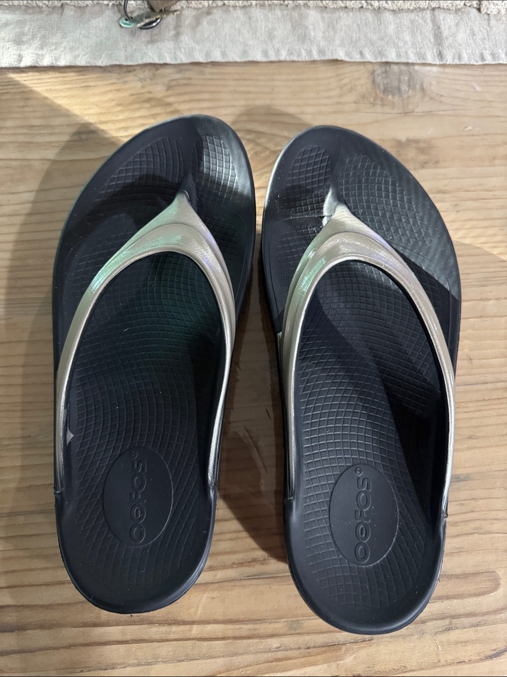 OOFOS Black Sandals with Metallic strap